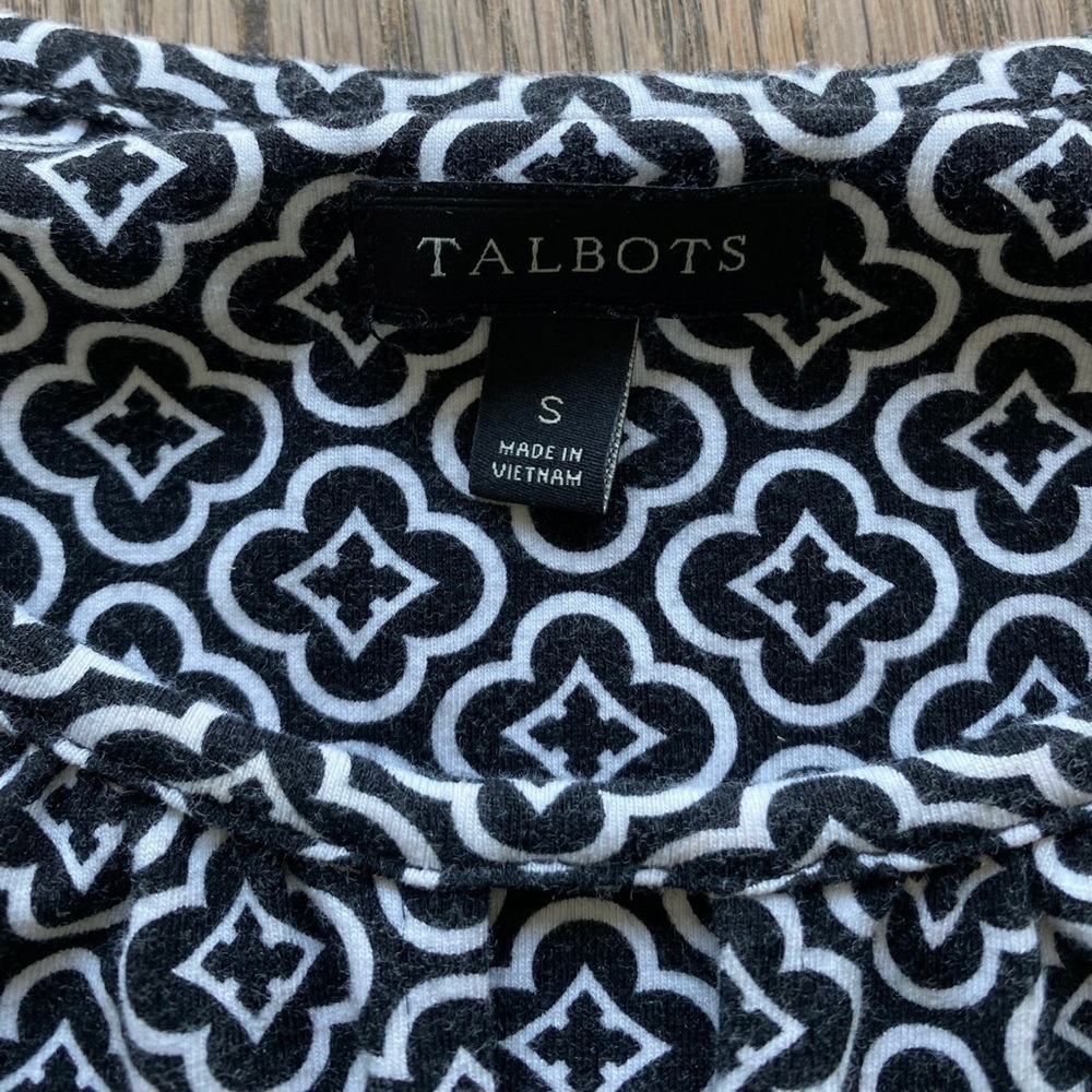 Talbots Black and White Geometric Print‎ Keyhole Neckline Tie Front Size Small - Picture 4 of 10